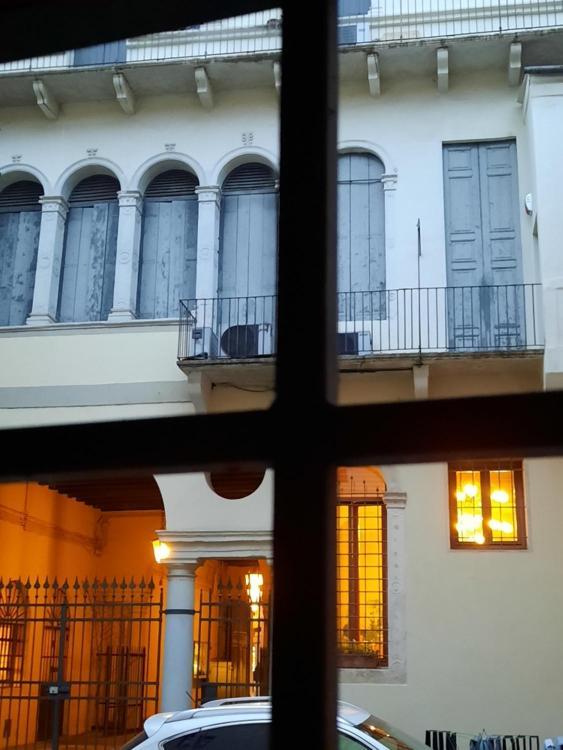 Mini Contra' Dei Servi - Vicenza Appartement Buitenkant foto