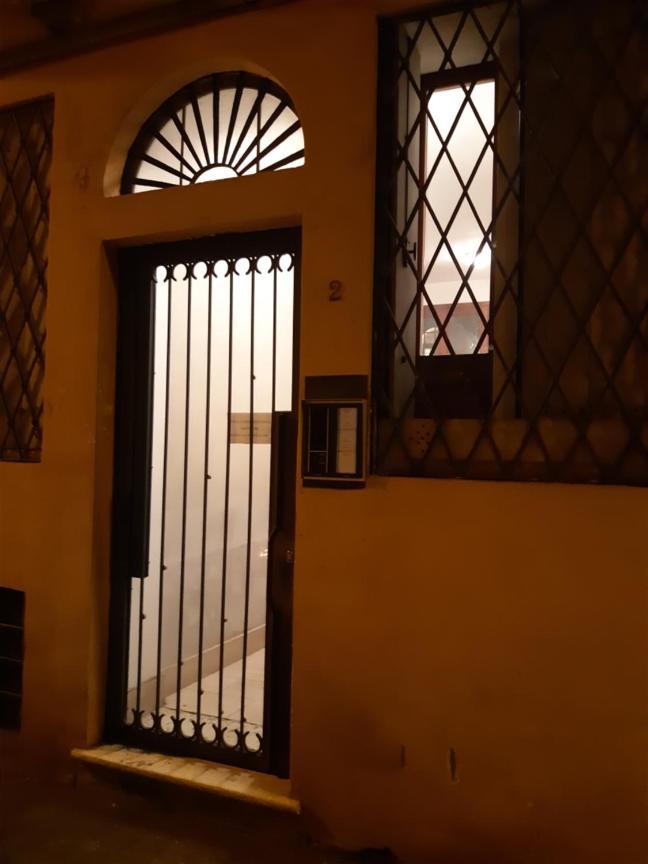 Mini Contra' Dei Servi - Vicenza Appartement Buitenkant foto