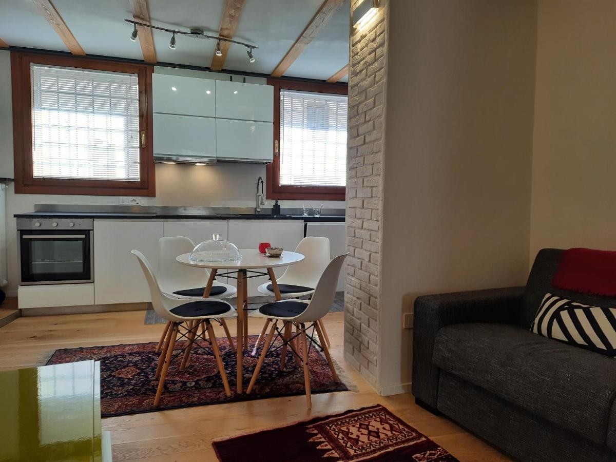 Mini Contra' Dei Servi - Vicenza Appartement Buitenkant foto