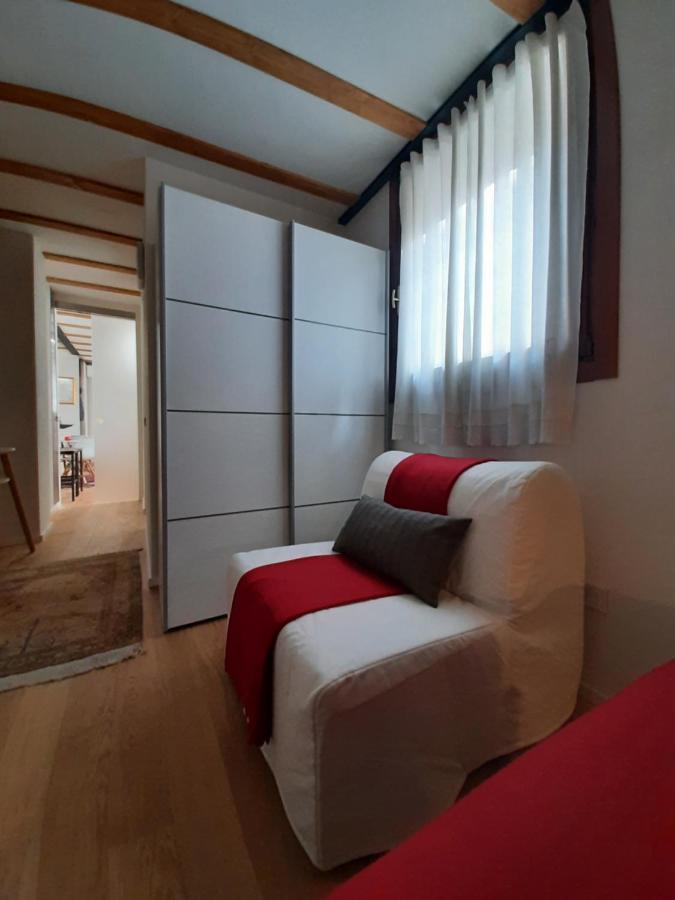 Mini Contra' Dei Servi - Vicenza Appartement Buitenkant foto