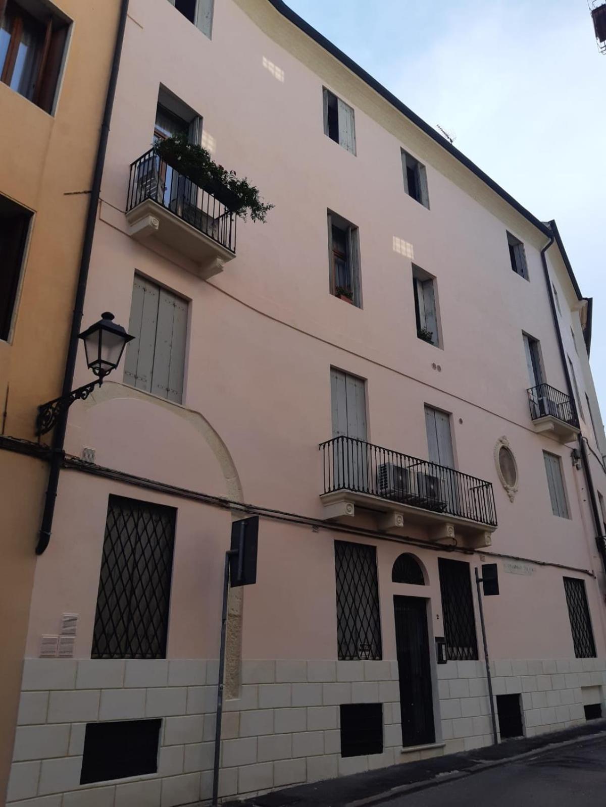 Mini Contra' Dei Servi - Vicenza Appartement Buitenkant foto